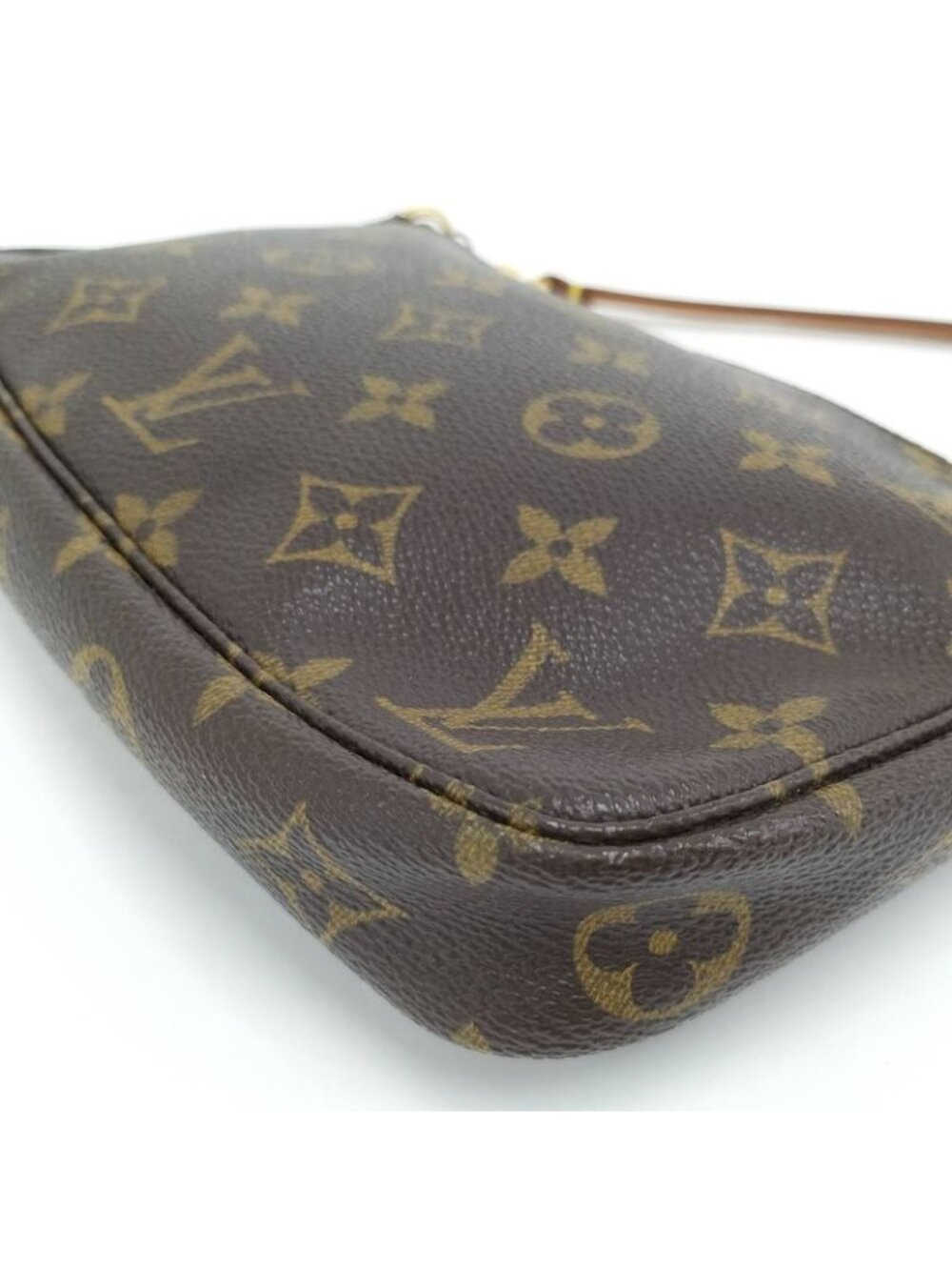 Louis Vuitton Pochette Accessoire Pouch Monogram - Picture 3 of 8